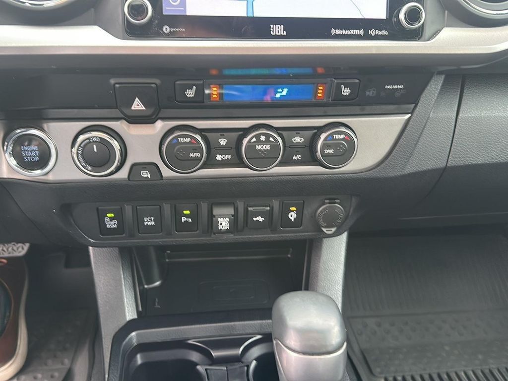 2022 Toyota TACOMA LIMITED 照片 12