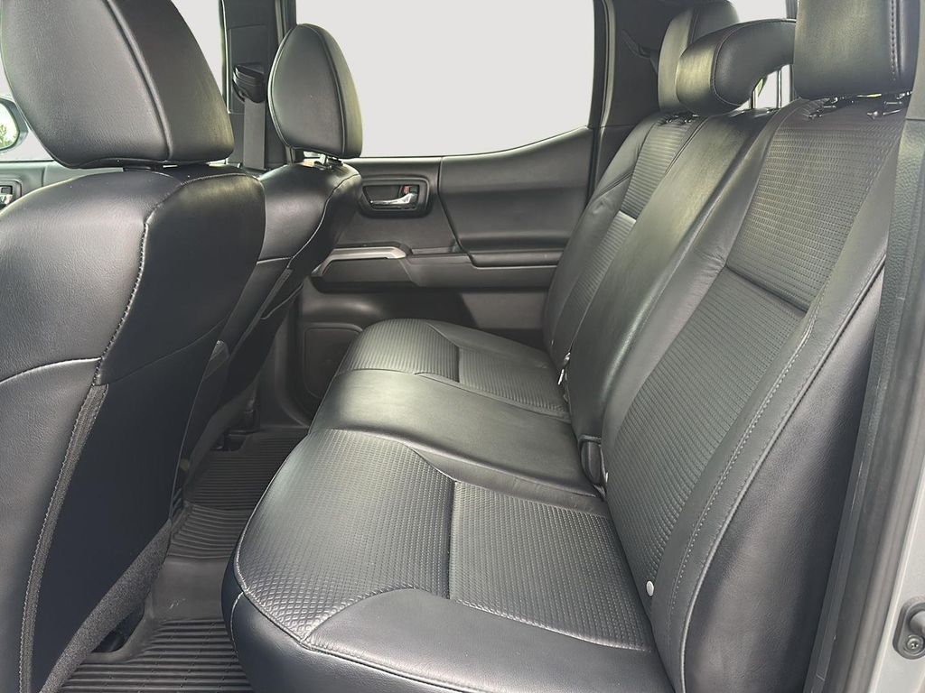 2022 Toyota TACOMA LIMITED 照片 14
