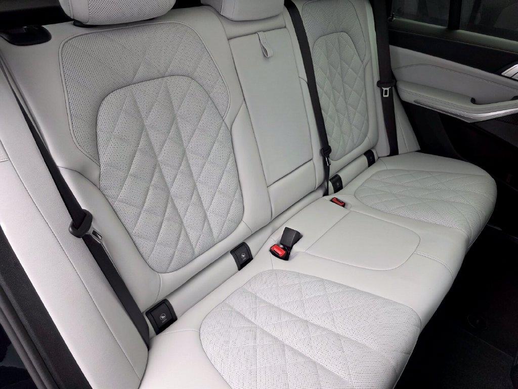 2024 BMW X5 M60I 缩略图 26
