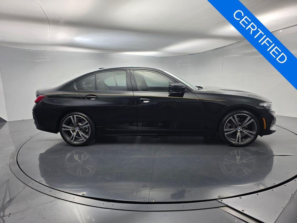 صورة 3 لـ 2023 BMW 330 I