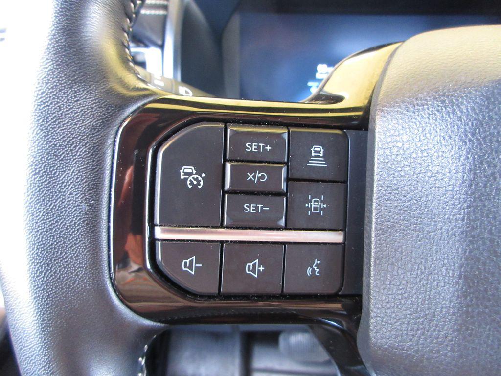 2023 FORD F-150 LIGHTNING PLATINUM thumbnail 15