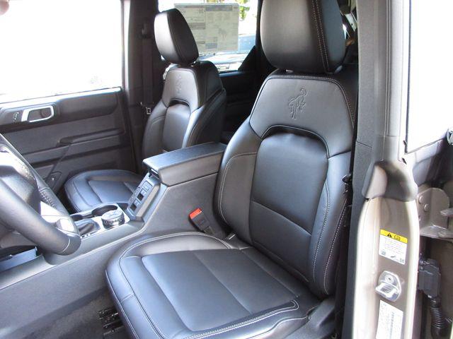 FORD BRONCO - 10