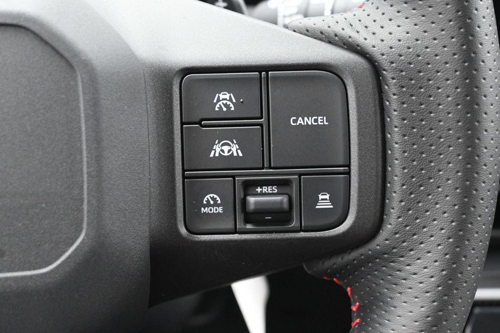 صورة مصغرة 17 لـ 2026 Toyota RAV4 PLUG-IN HYBRID GR SPORT