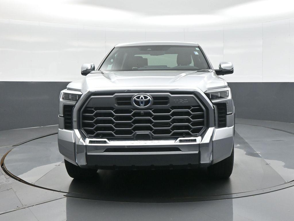 TOYOTA TUNDRA - 2