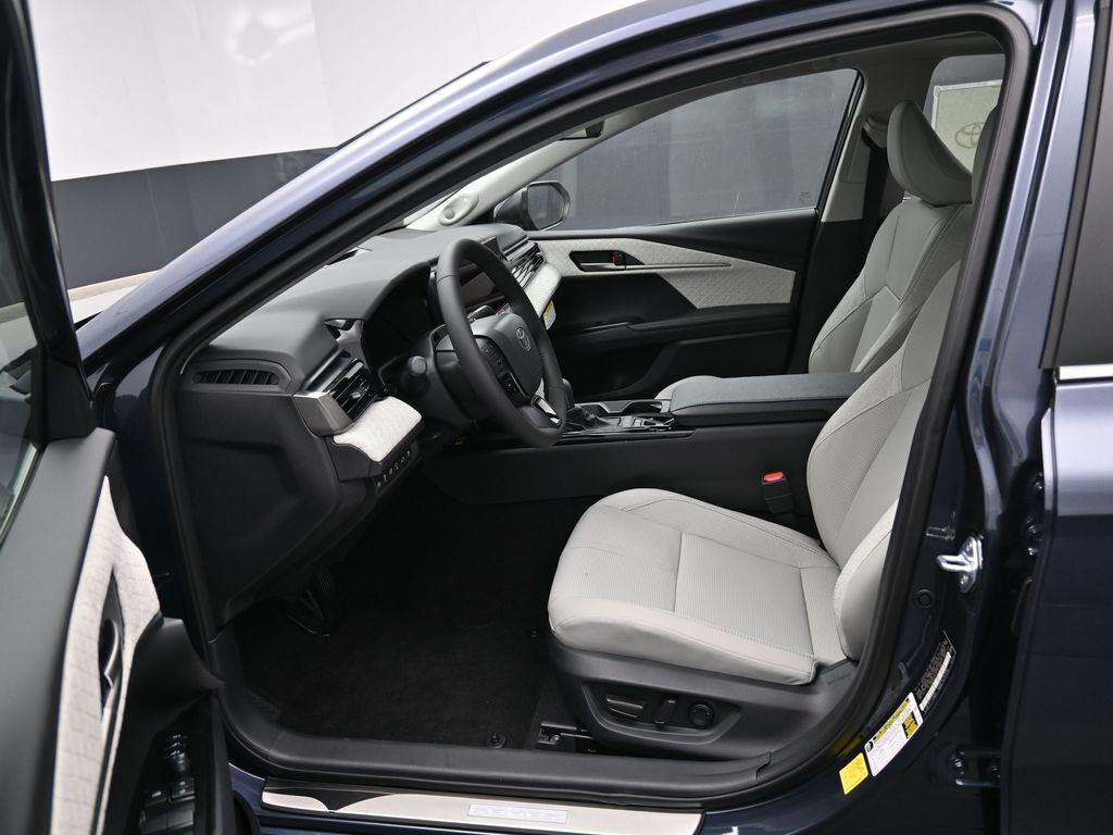 TOYOTA CAMRY - 10