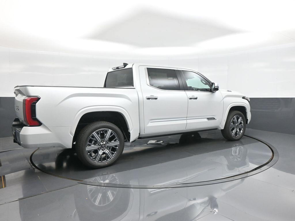 2026 Toyota TUNDRA HYBRID CAPSTONE — фото 7