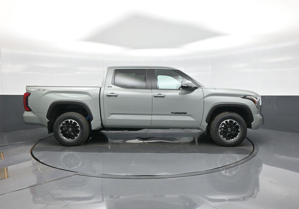 TOYOTA TUNDRA - 9