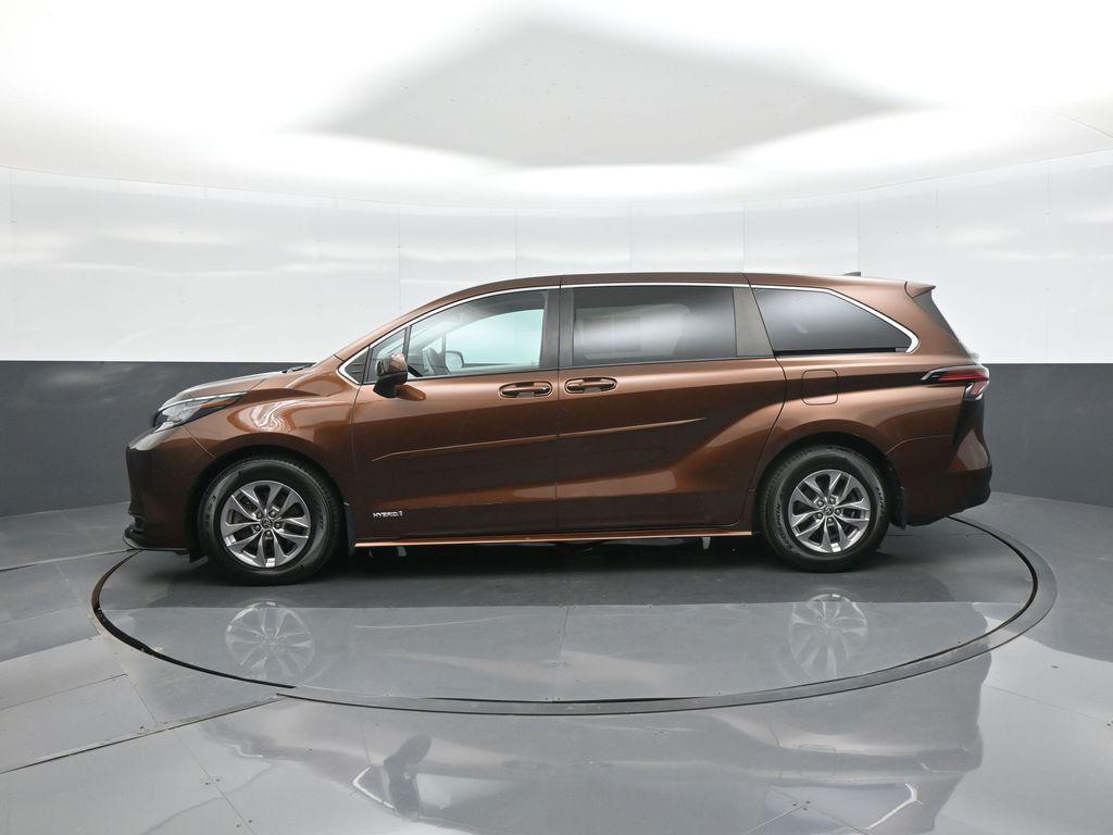 TOYOTA SIENNA - 4