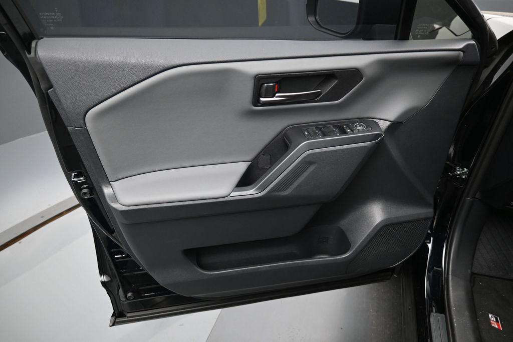2026 Toyota RAV4 PLUG-IN HYBRID GR SPORT — миниатюра 11