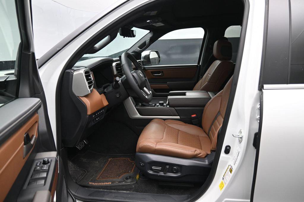 صورة 9 لـ 2026 Toyota TUNDRA HYBRID 1794 EDITION