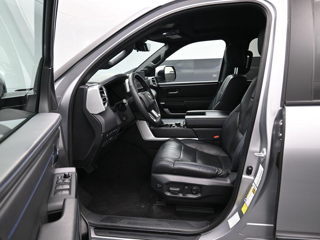 TOYOTA TUNDRA - 9