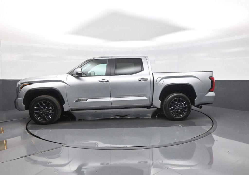 TOYOTA TUNDRA - 4