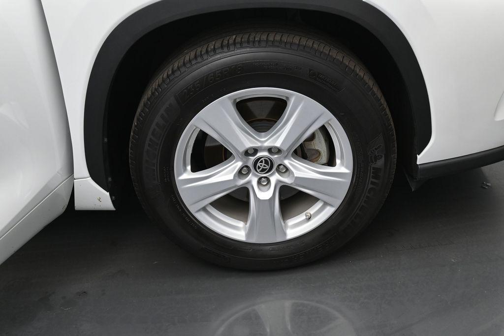 2023 Toyota HIGHLANDER L thumbnail 36