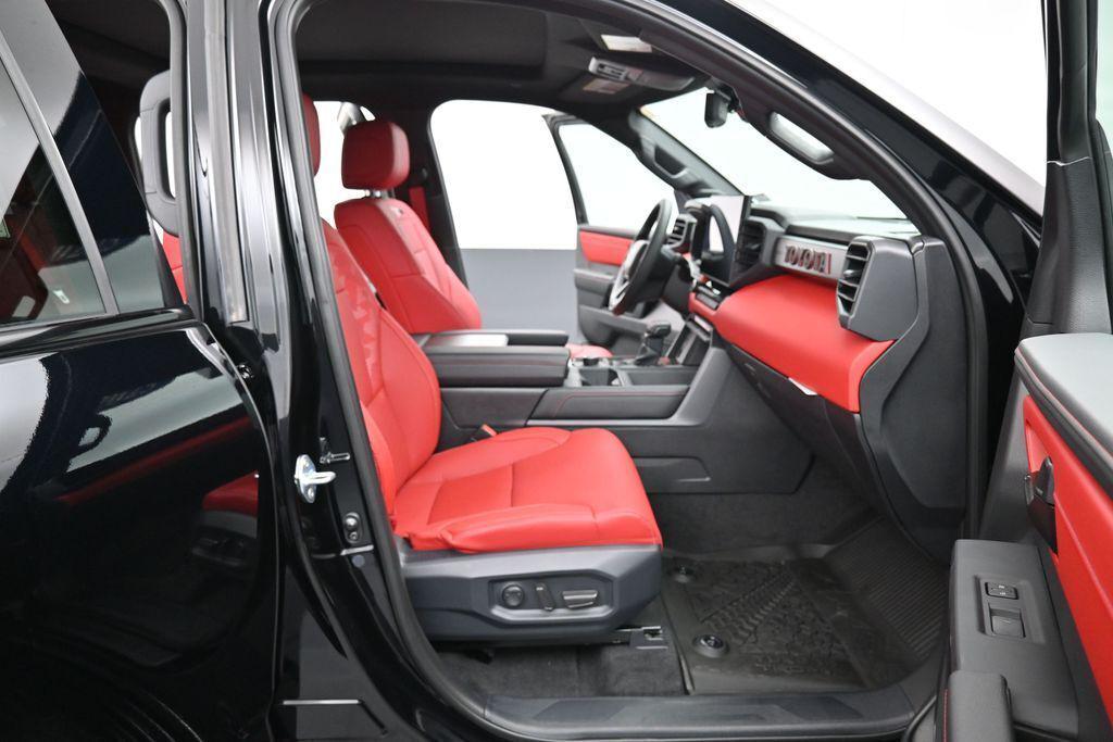 2025 Toyota TUNDRA HYBRID TRD PRO 缩略图 13