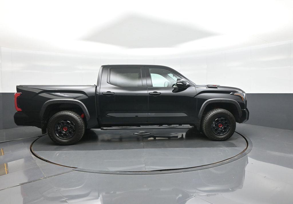 TOYOTA TUNDRA - 9
