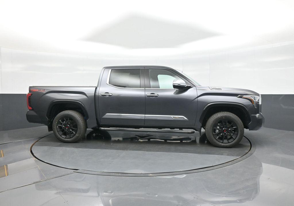 TOYOTA TUNDRA - 9