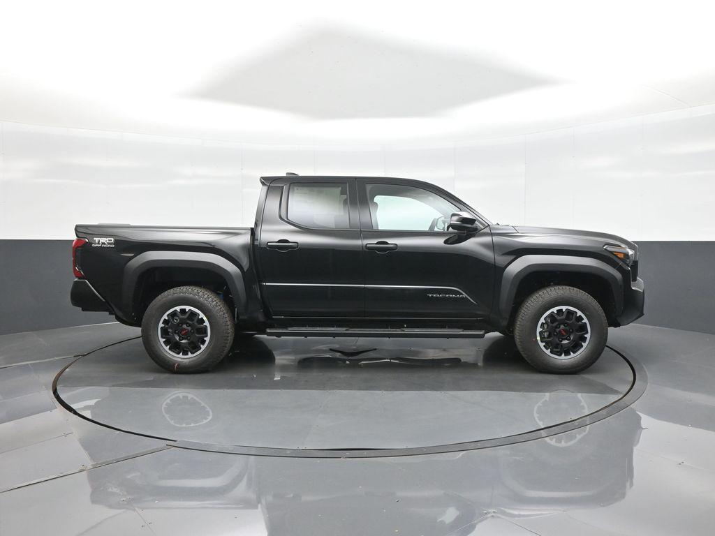 2026 Toyota TACOMA TRD OFF ROAD — фото 8