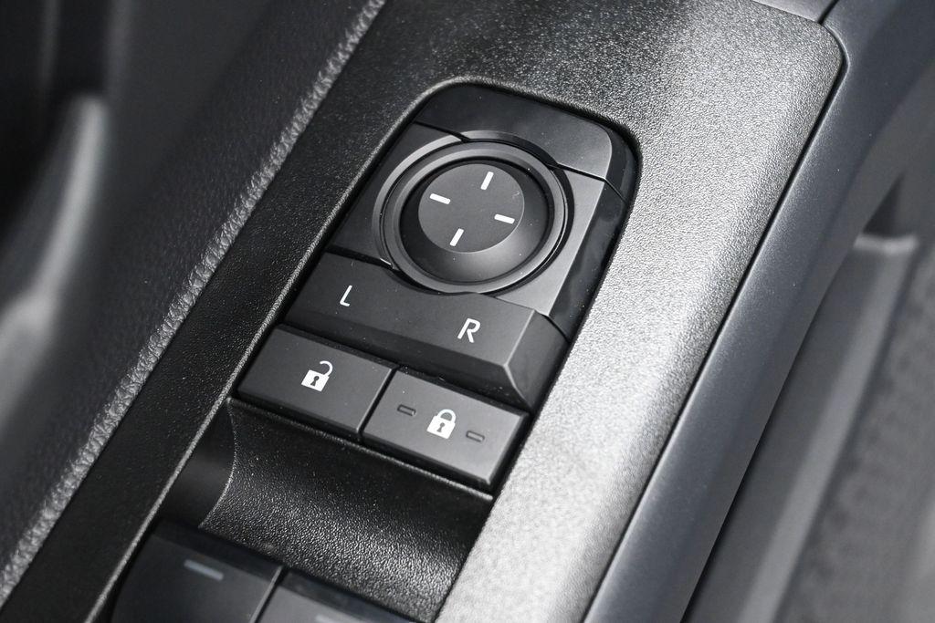 صورة مصغرة 12 لـ 2026 Toyota 4RUNNER SR5