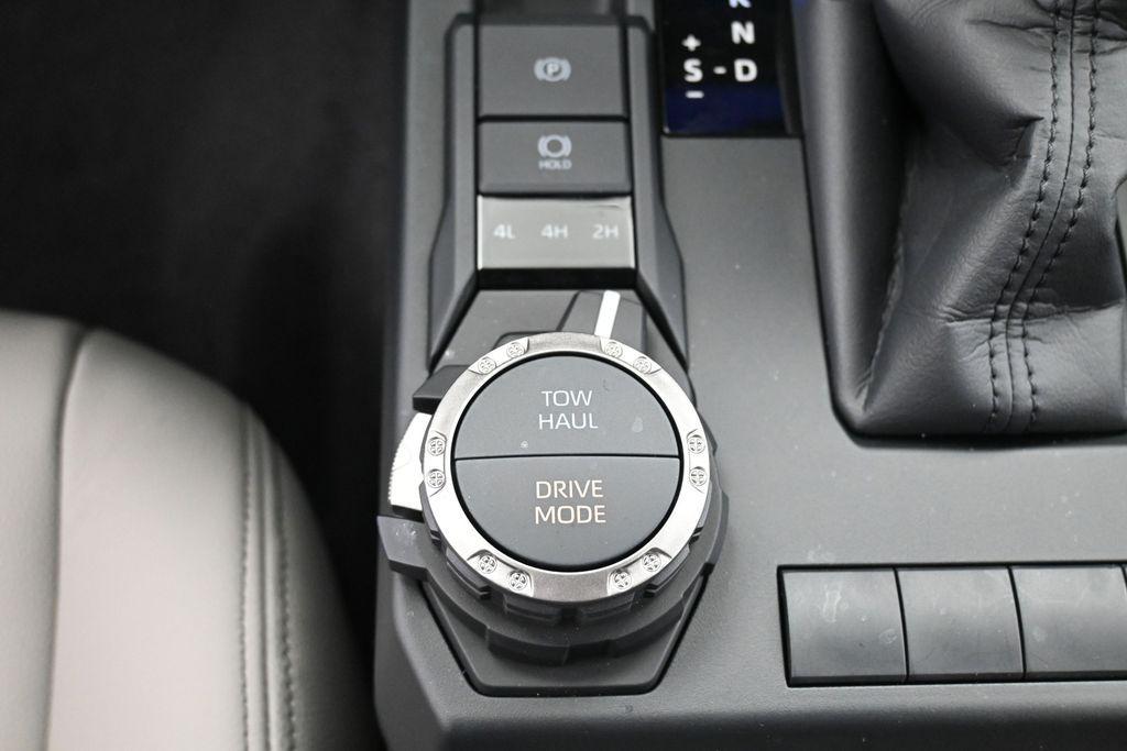 صورة مصغرة 24 لـ 2026 Toyota 4RUNNER SR5
