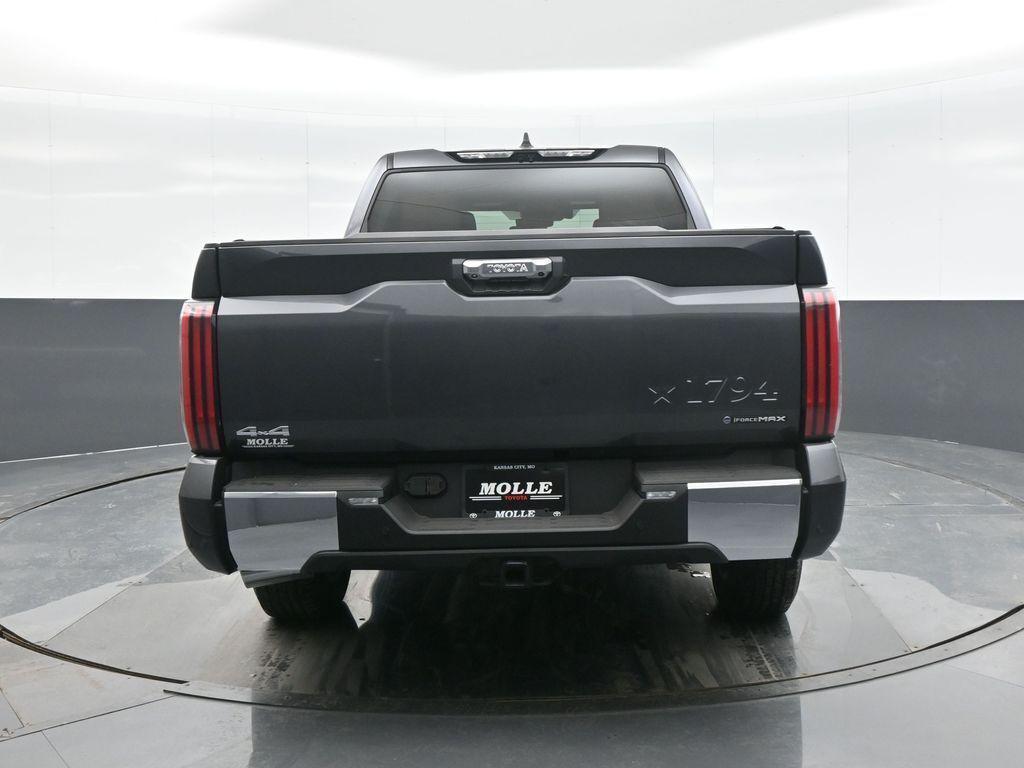 TOYOTA TUNDRA - 7