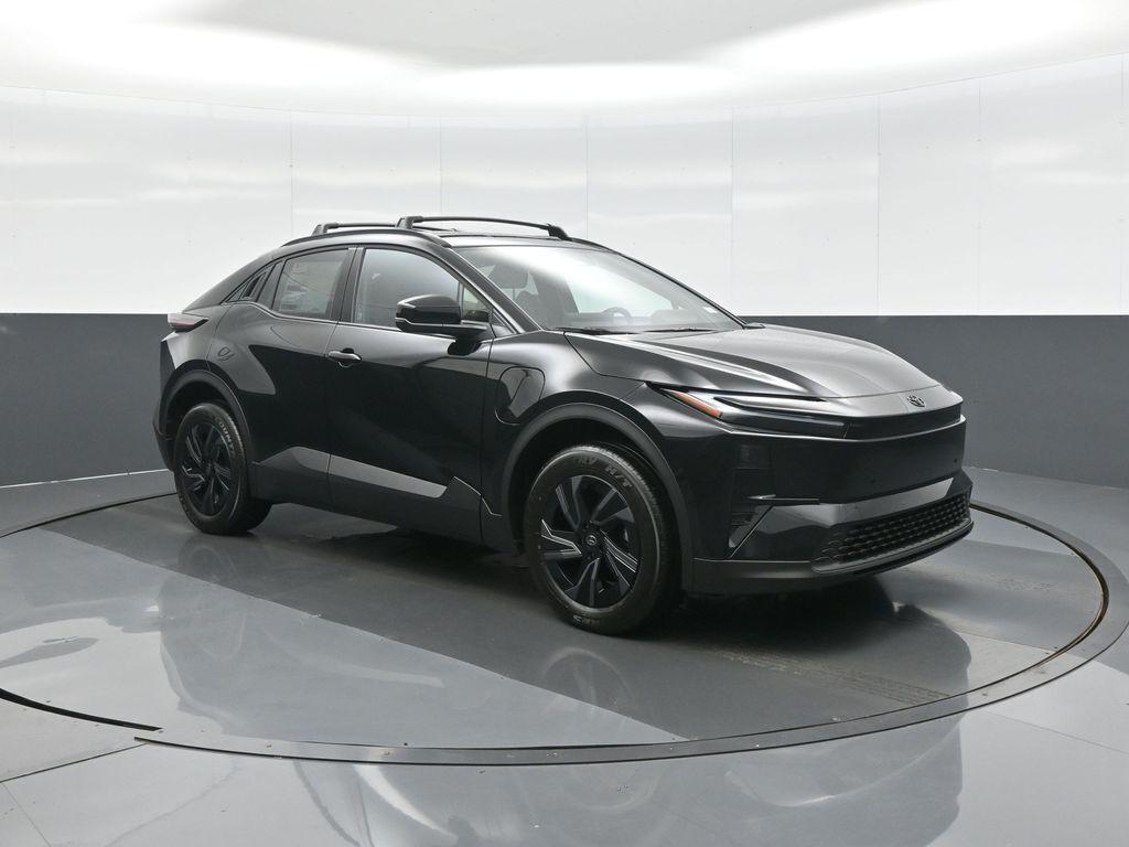 New 2026 Toyota C-HR SE
