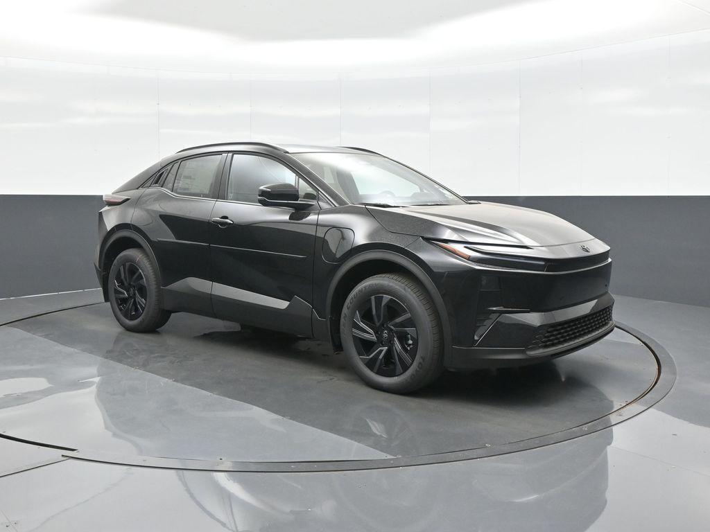 New 2026 Toyota C-HR SE