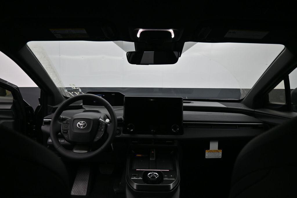 2026 Toyota C-HR SE — фото 10