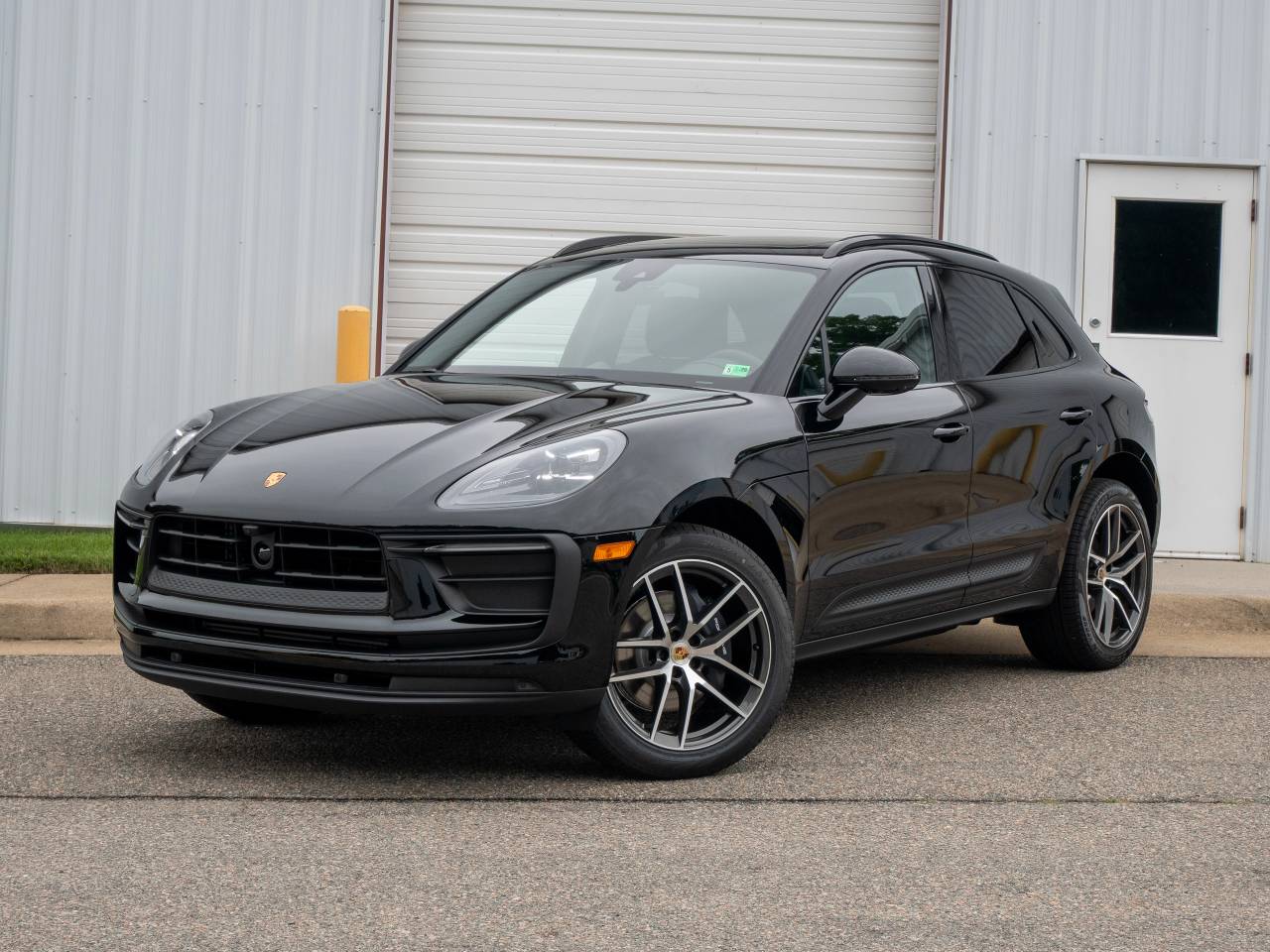 Certified 2025 Porsche Macan