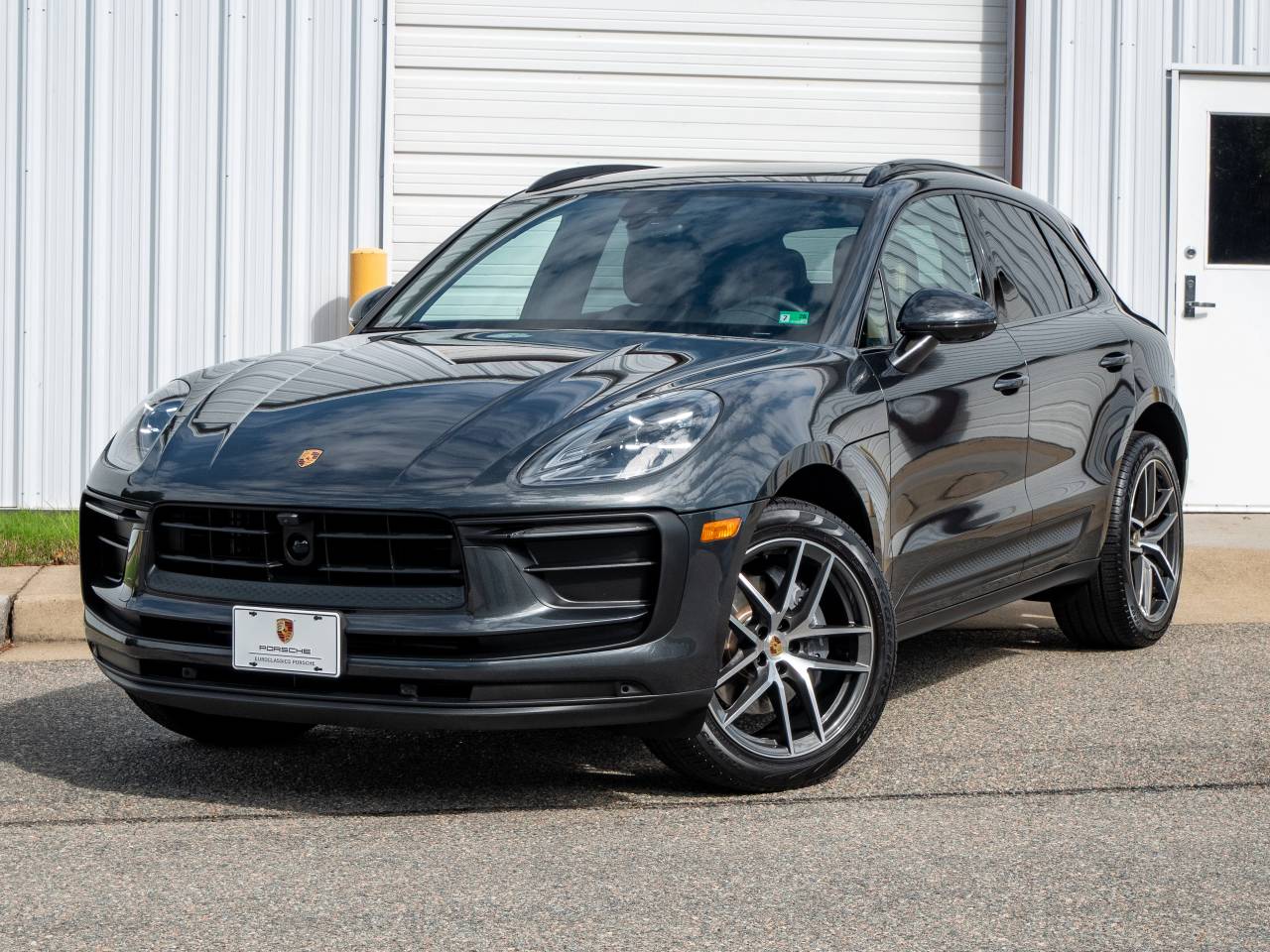 Certified 2025 Porsche Macan