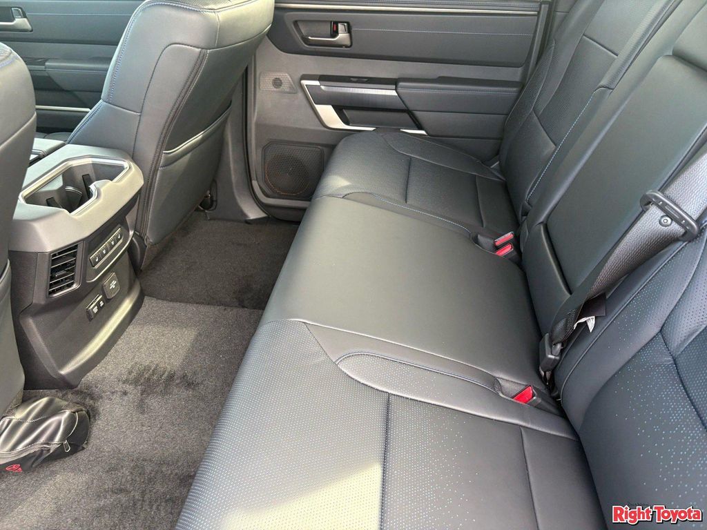 2026 Toyota TUNDRA PLATINUM — миниатюра 13