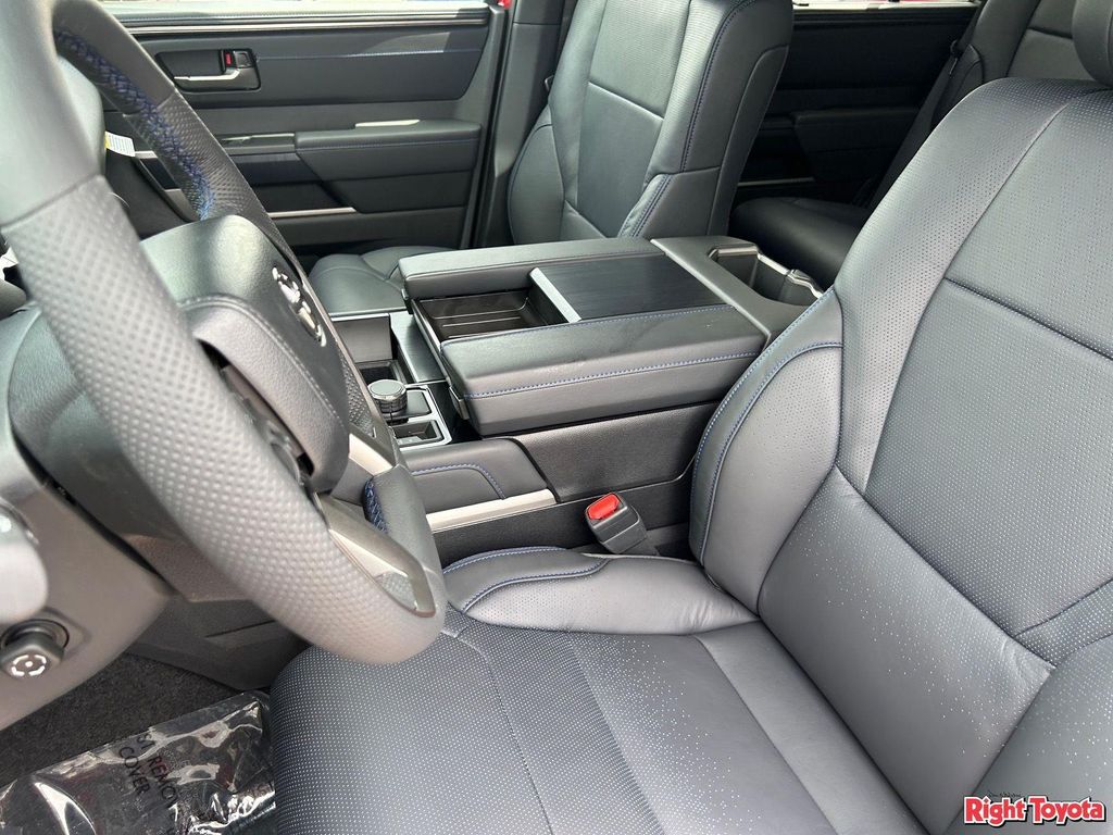 صورة مصغرة 19 لـ 2026 Toyota SEQUOIA PLATINUM