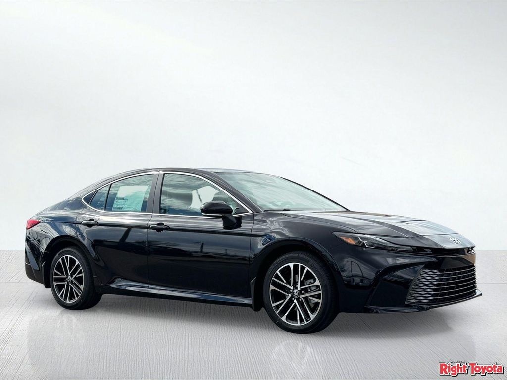 TOYOTA CAMRY - 8