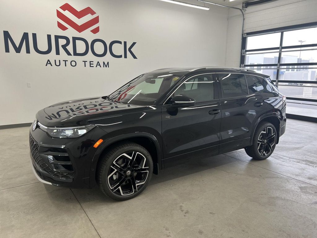 New 2026 Volkswagen Tiguan 2.0T SEL R-Line 4MOTION