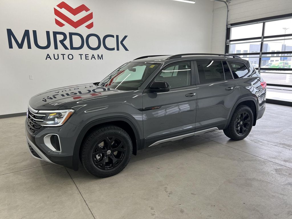 New 2026 Volkswagen Atlas Peak Edition