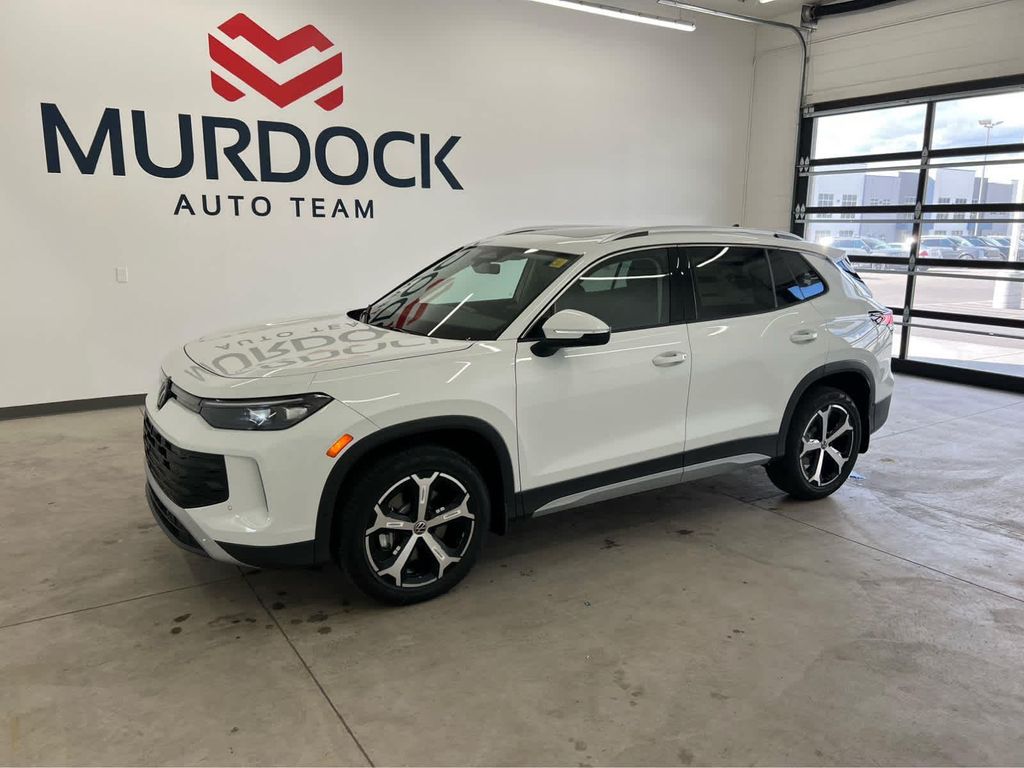 New 2026 Volkswagen Tiguan 2.0T SE