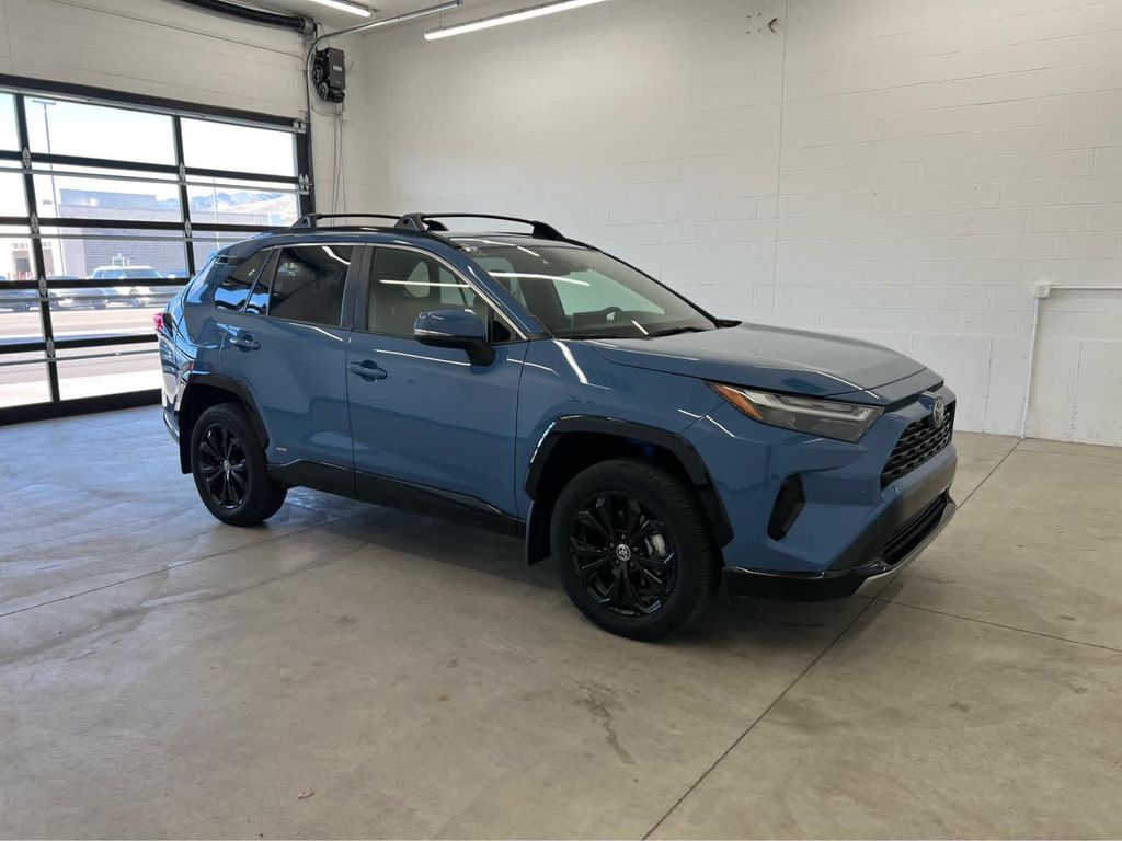 TOYOTA RAV4 - 5