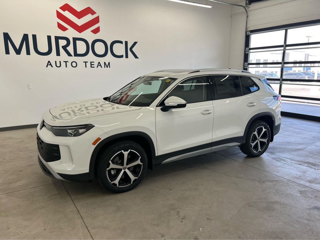 New 2026 Volkswagen Tiguan 2.0T SE