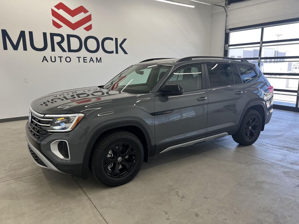 New 2026 Volkswagen Atlas Peak Edition