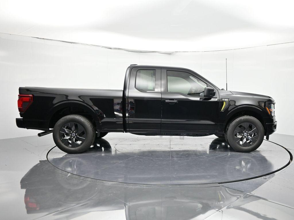FORD F-150 STX - 4