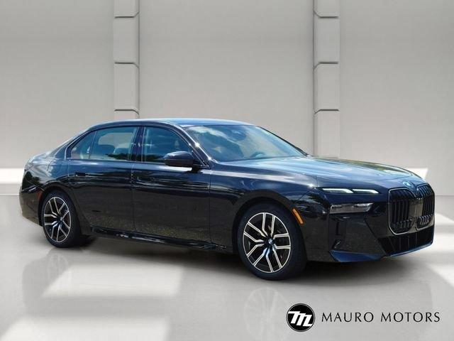 New 2026 BMW 740 i xDrive