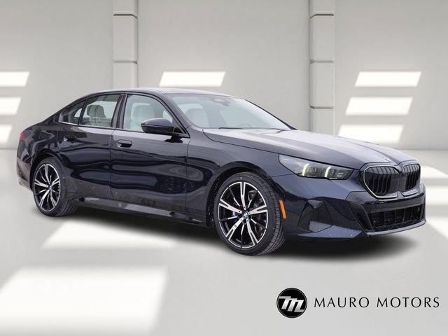New 2026 BMW 530 i xDrive