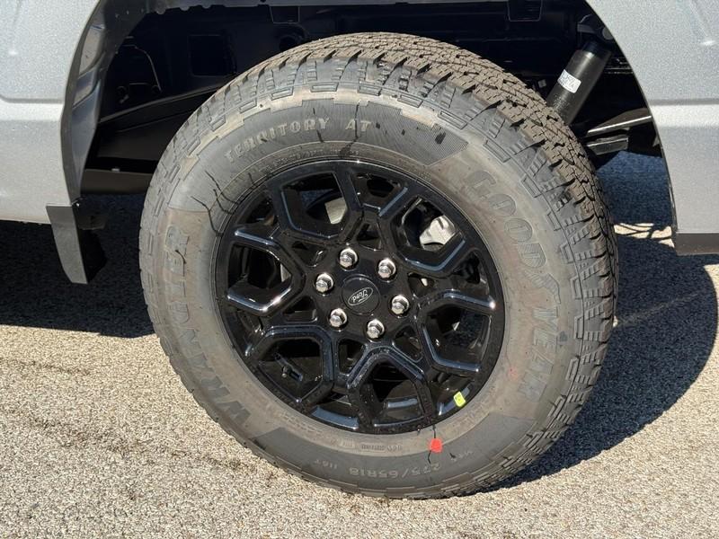 2026 FORD F-150 XLT — фото 4