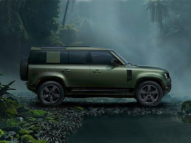 New 2026 Land Rover Defender P525 V8