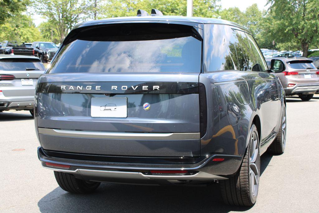 2026 LAND Rover RANGE ROVER P400 SE SWB — фото 3