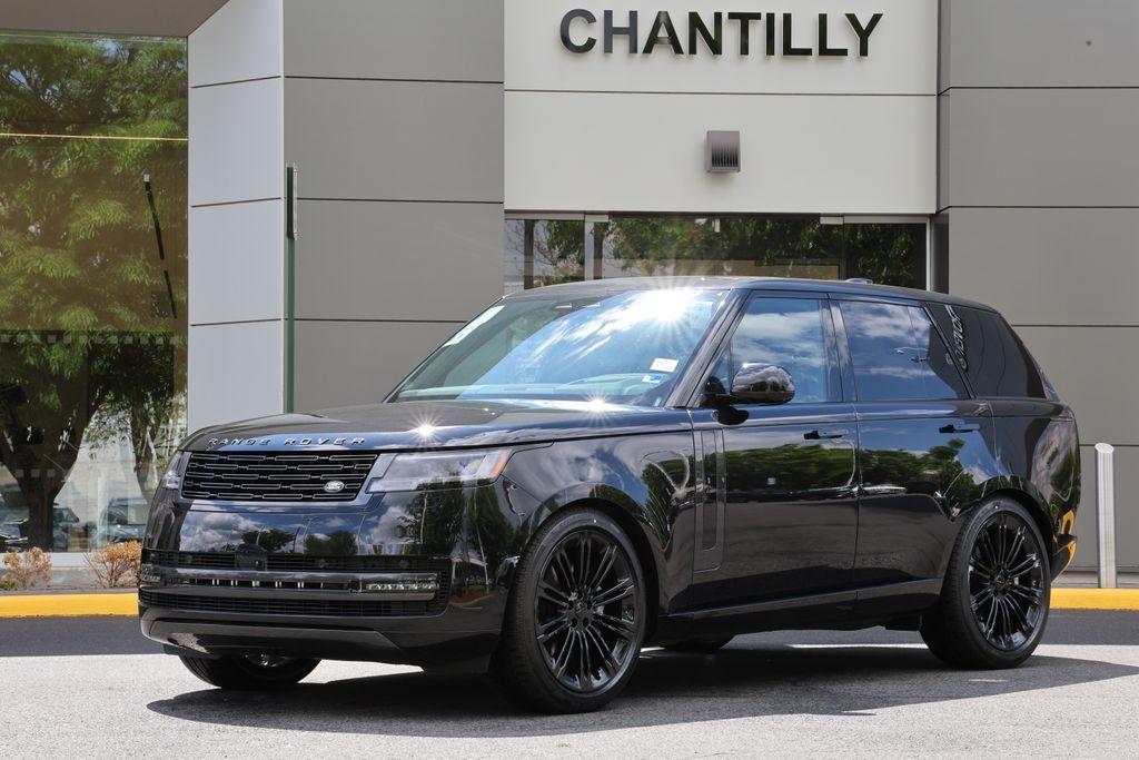 New 2026 Land Rover Range Rover P400 SE SWB