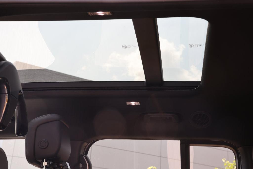 صورة مصغرة 9 لـ 2026 LAND Rover DEFENDER 130 P400 X-DYNAMIC SE