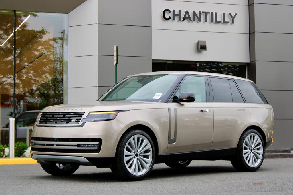 New 2026 Land Rover Range Rover P400 SE