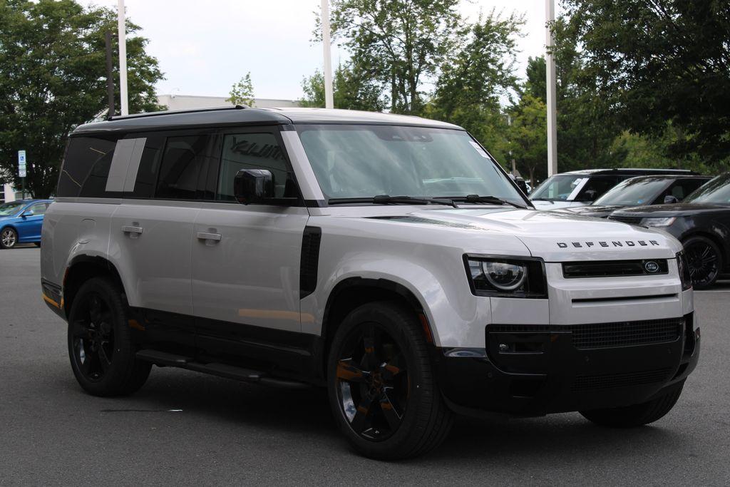 صورة 3 لـ 2026 LAND Rover DEFENDER 130 P400 X-DYNAMIC SE