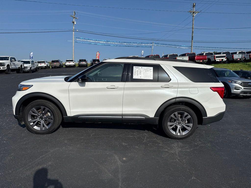 2023 FORD EXPLORER XLT — фото 3