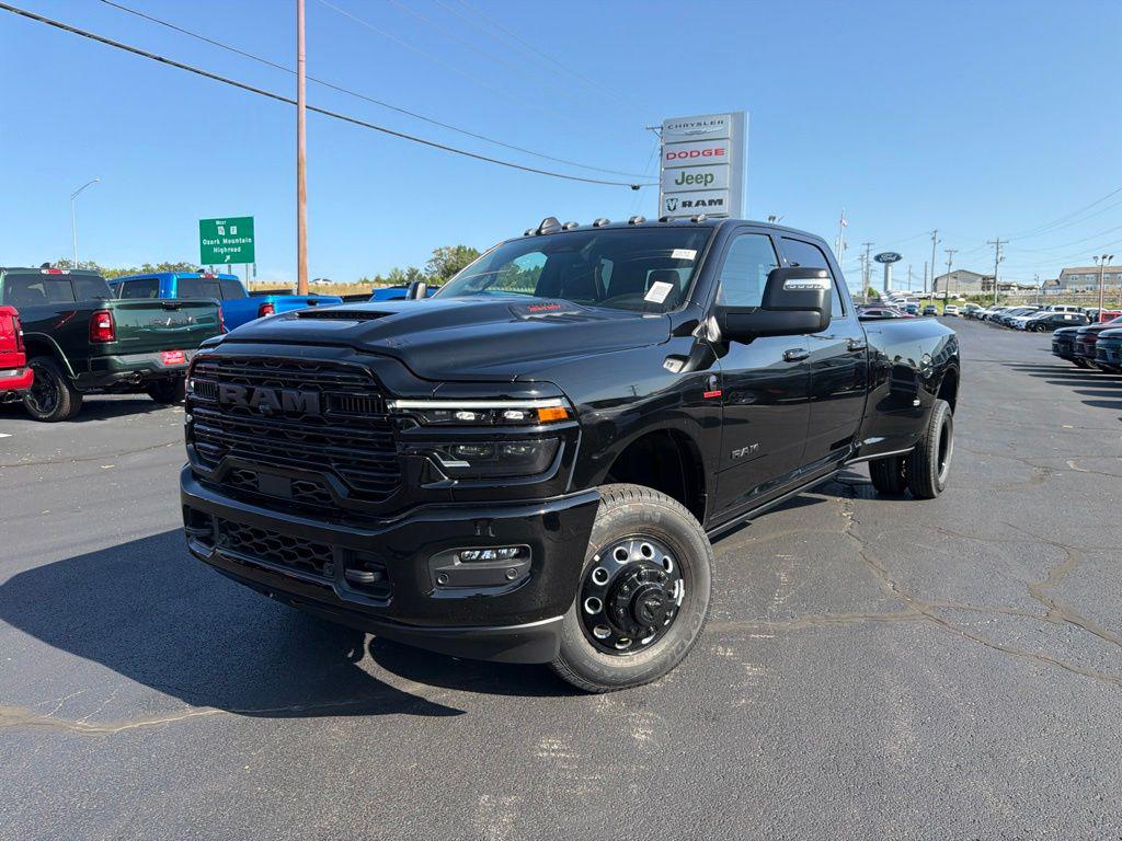 New 2026 RAM 3500 Laramie Crew Cab 4x4 8' Box